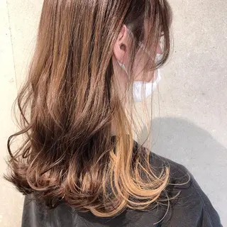 ミディアム カラー chiaki .のヘアスタイル