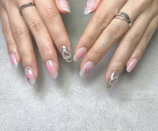 ネイル ネイリスト ハンのネイルデザイン