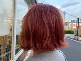 ミディアム カラー ギャルソン オブヘアーのヘアスタイル