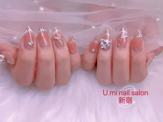 ネイル UMI ネイルサロン新宿🎀のネイルデザイン
