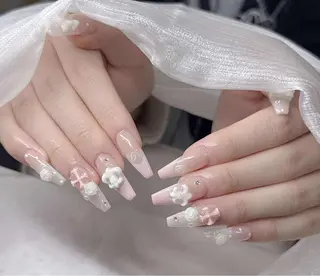 ネイル Lee Nailsのネイルデザイン