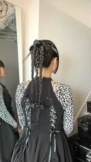 ロング ヘアアレンジ デザインカラー 原宿/キシタのヘアスタイル