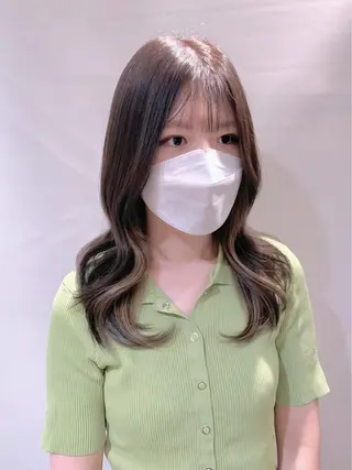 セミロング カラー ヘアアレンジ 柔らか垢抜けｶﾗｰと ｶｯﾄ🫧ASUKAのヘアスタイル