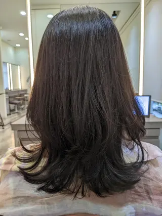 セミロング arte pelo 辻のヘアスタイル