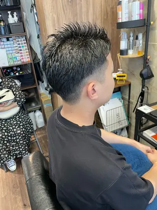 メンズ Lull1人美容室 バレイヤージュのヘアスタイル