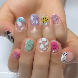 ネイル ネイリスト なつみのネイルデザイン