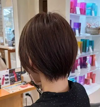 ショート カラー 秋山知穂🧸縮毛矯正 ショート新越谷南越谷のヘアスタイル