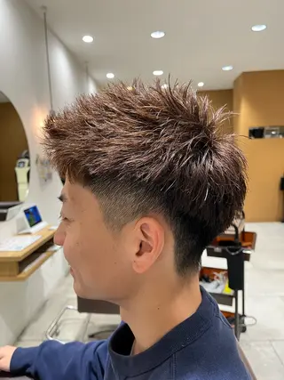 ショート カラー メンズ 飛田 悠佑のヘアスタイル