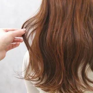 カラー セミロング hase _のヘアスタイル