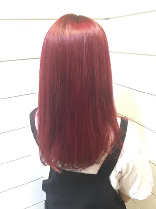 ロング カラー 鍵山 千秋のヘアスタイル