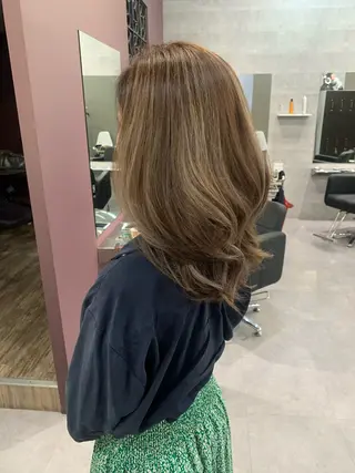 カラー 酸性ストレート 髪質改善のヘアスタイル