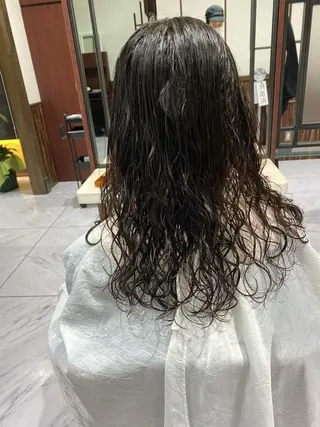 セミロング パーマ ツヤ髪🫧似合わせ ✨あんどうゆうかのヘアスタイル