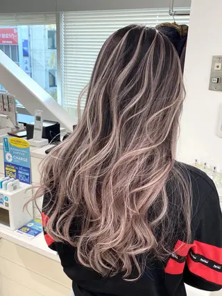 ロング カラー 🌙HIZUKI🌙 ハイトーン 艶髪のヘアスタイル