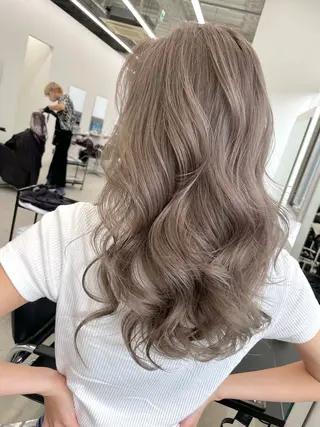 ロング カラー ブリーチ/ハイトーン 名古屋栄 リカのヘアスタイル