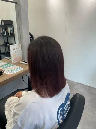 ミディアム カラー COCO .のヘアスタイル