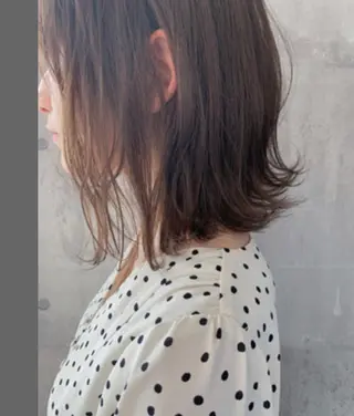 セミロング カラー 🌷RIE 🌷のヘアスタイル