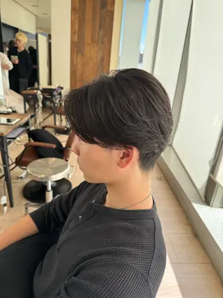 メンズ 早野太陽 レイヤー／顔周りのヘアスタイル