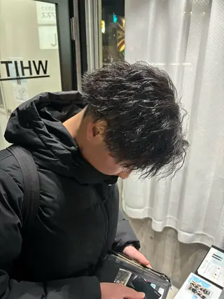 パーマ メンズ _WHITE / KENTOのヘアスタイル