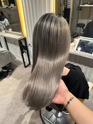 ロング カラー ラフィスヘアー 大分店のヘアスタイル