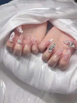 ネイル Lee Nailsのネイルデザイン
