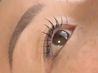 マツエク・マツパ 宮本 愛梨のヘアスタイル