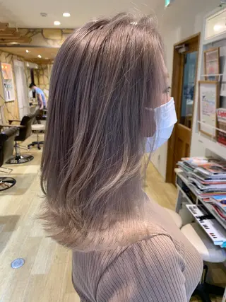 セミロング 渋谷ハイトーン/ デザインカラー阿部のヘアスタイル