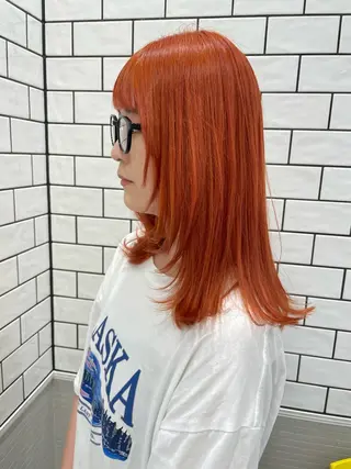 ロング MIFA レイヤー／パーマのヘアスタイル