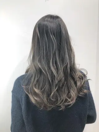 セミロング カラー 🌙HIZUKI🌙 ハイトーン 艶髪のヘアスタイル