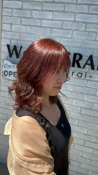 ミディアム Well's TAIGAのヘアスタイル