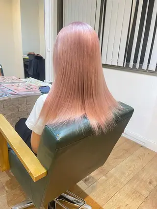 セミロング 水原　悠吾 ELISS　ブリーチのヘアスタイル