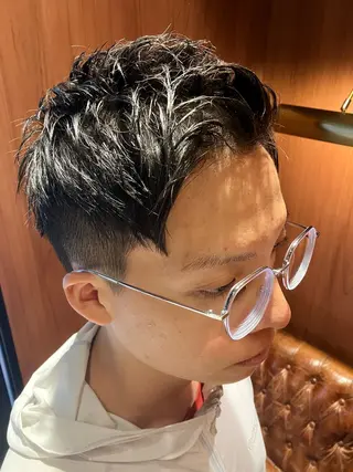 ショート メンズ SAKI SAKIのヘアスタイル