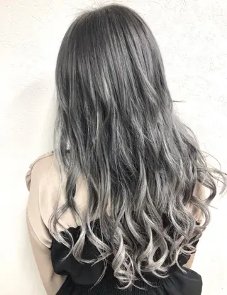 カラー ダブルスキルエクステ /羽エクステ白石宇由のヘアスタイル