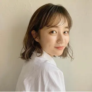 ミディアム カラー 野村 百花のヘアスタイル