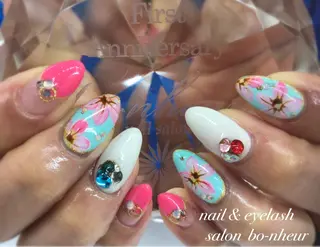 セミロング bo-nheur ボ・ヌールのネイルデザイン