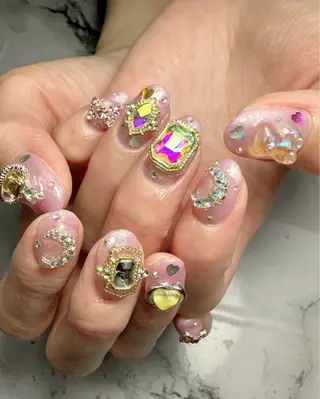 ネイル 新山 聖のネイルデザイン