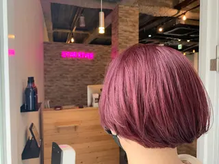 ショート カラー 吉田 聡一のヘアスタイル