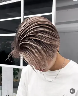 メンズ NUMBER THREEのヘアスタイル