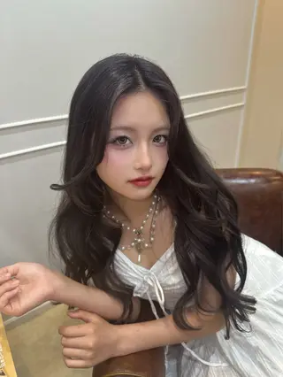 ロング カラー houda marinのヘアスタイル