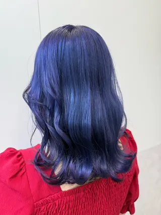 ミディアム カラー インナーカラー 推し ブリーチ 髪質改善のヘアスタイル
