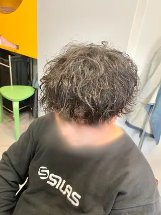 ショート パーマ メンズ 【扱いやすいパーマ】 眞鍋拓己のヘアスタイル