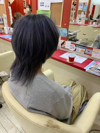 ミディアム カラー ヘアアレンジ 今村公介 ブリーチ特化、派手髪のヘアスタイル