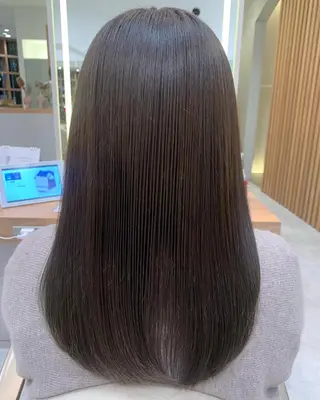 ロング 近 紗理奈のヘアスタイル