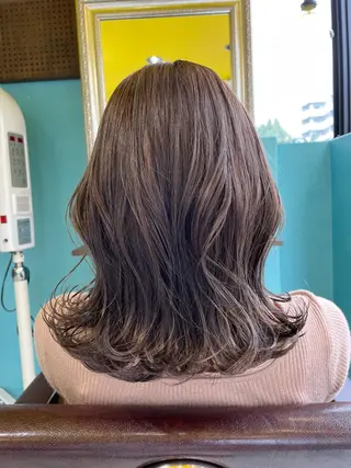 ミディアム 末石 智のヘアスタイル