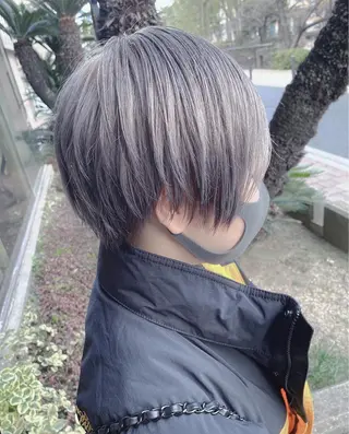 ショート カラー Gaudi / ガウディのヘアスタイル