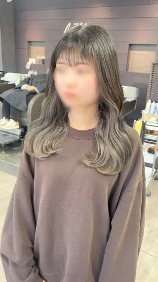 セミロング カラー ヘアアレンジ インナー×縮毛矯正 ピンクカラー澤井里菜のヘアスタイル