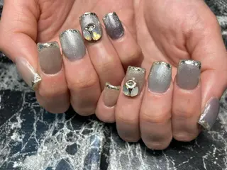 ショート ネイル ✴︎ Delightのネイルデザイン