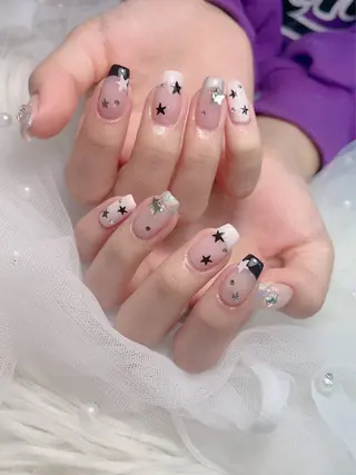 ネイル lucky nail 歌舞伎町のネイルデザイン