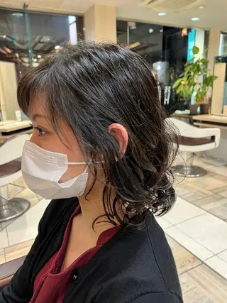パーマ EARTH岩楯 優貴のヘアスタイル