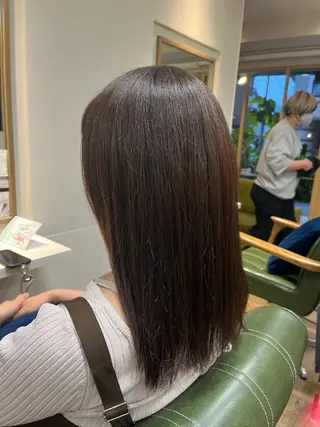 セミロング 小鴨 美佳のヘアスタイル