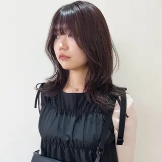 ミディアム カラー nonoka オリーブ/レイヤーのヘアスタイル